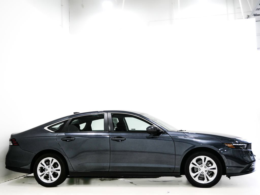 Used 2024 Honda Accord LX image 4