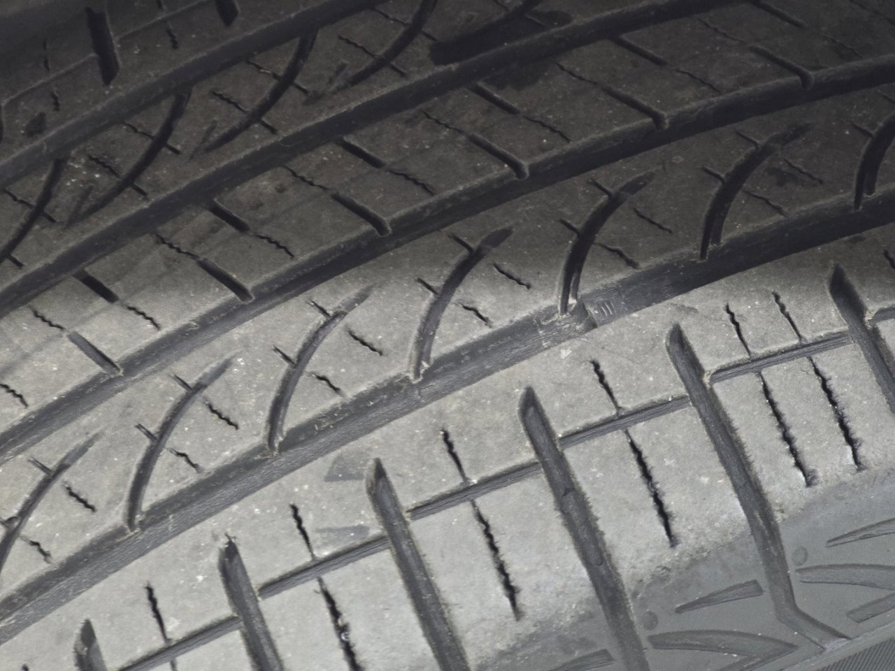 Used 2021 Toyota RAV4 Limited image 14