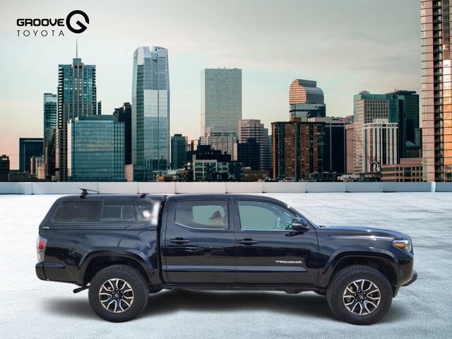Used 2023 Toyota Tacoma TRD Sport w/ TRD Premium Sport Package AWD/4WD image 7