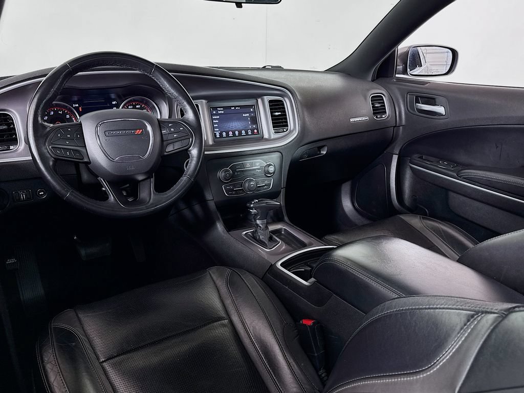 Used 2022 Dodge Charger SXT w/ Leather Interior Group RWD image 25