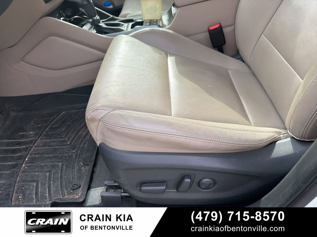 Used 2018 Hyundai Tucson Limited w/ Ultimate Package 02 AWD/4WD image 17