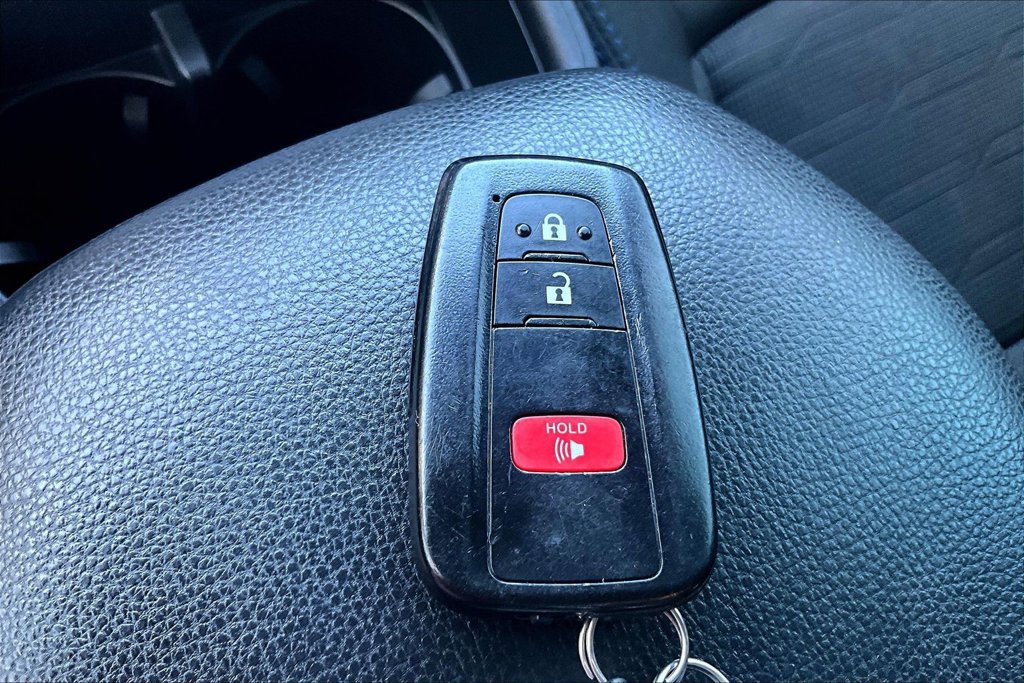 Used 2024 Toyota RAV4 SE AWD/4WD image 10