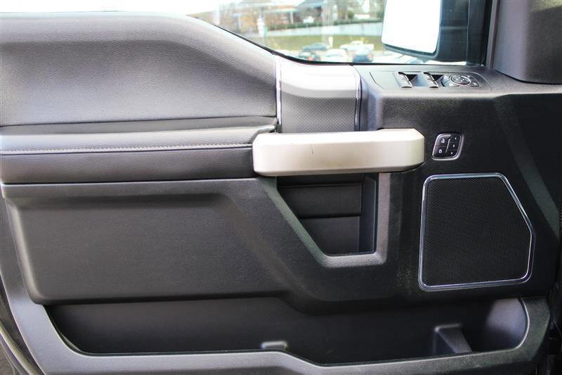 Used 2017 Ford F150 Lariat w/ Equipment Group 502A Luxury image 12