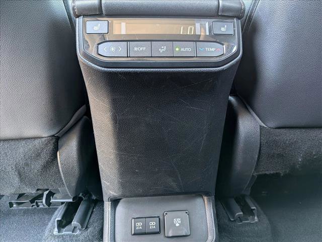Used 2020 Toyota Highlander Platinum AWD/4WD image 17