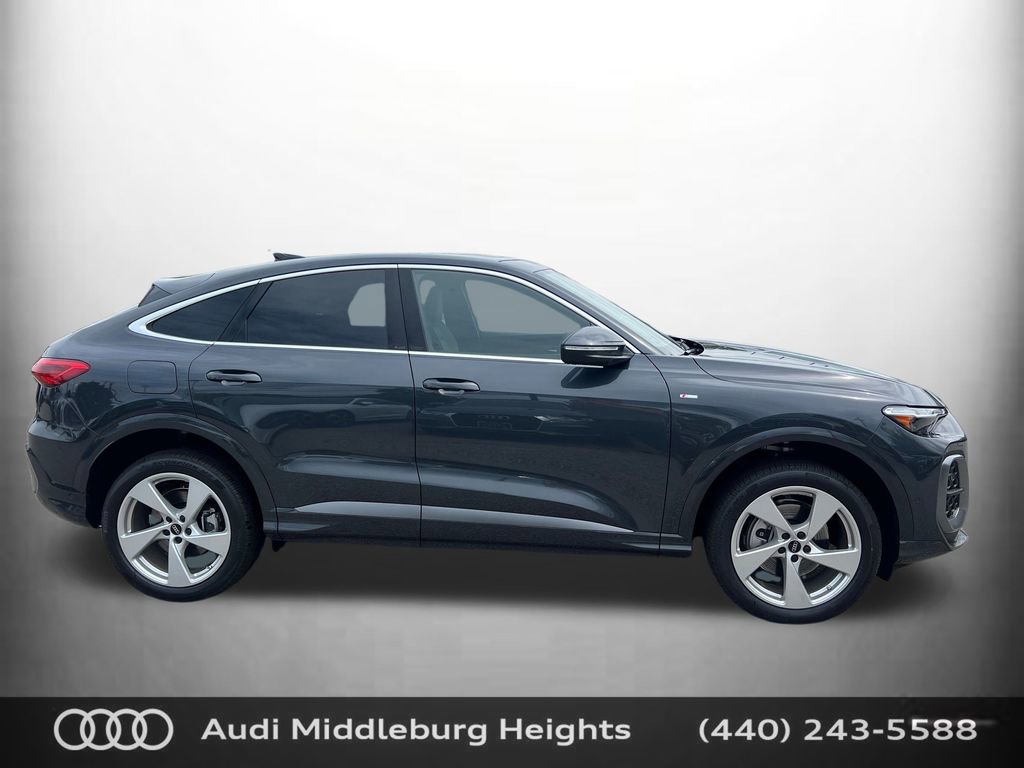 Used 2025 Audi Q5 Premium Plus w/ Premium Plus image 6