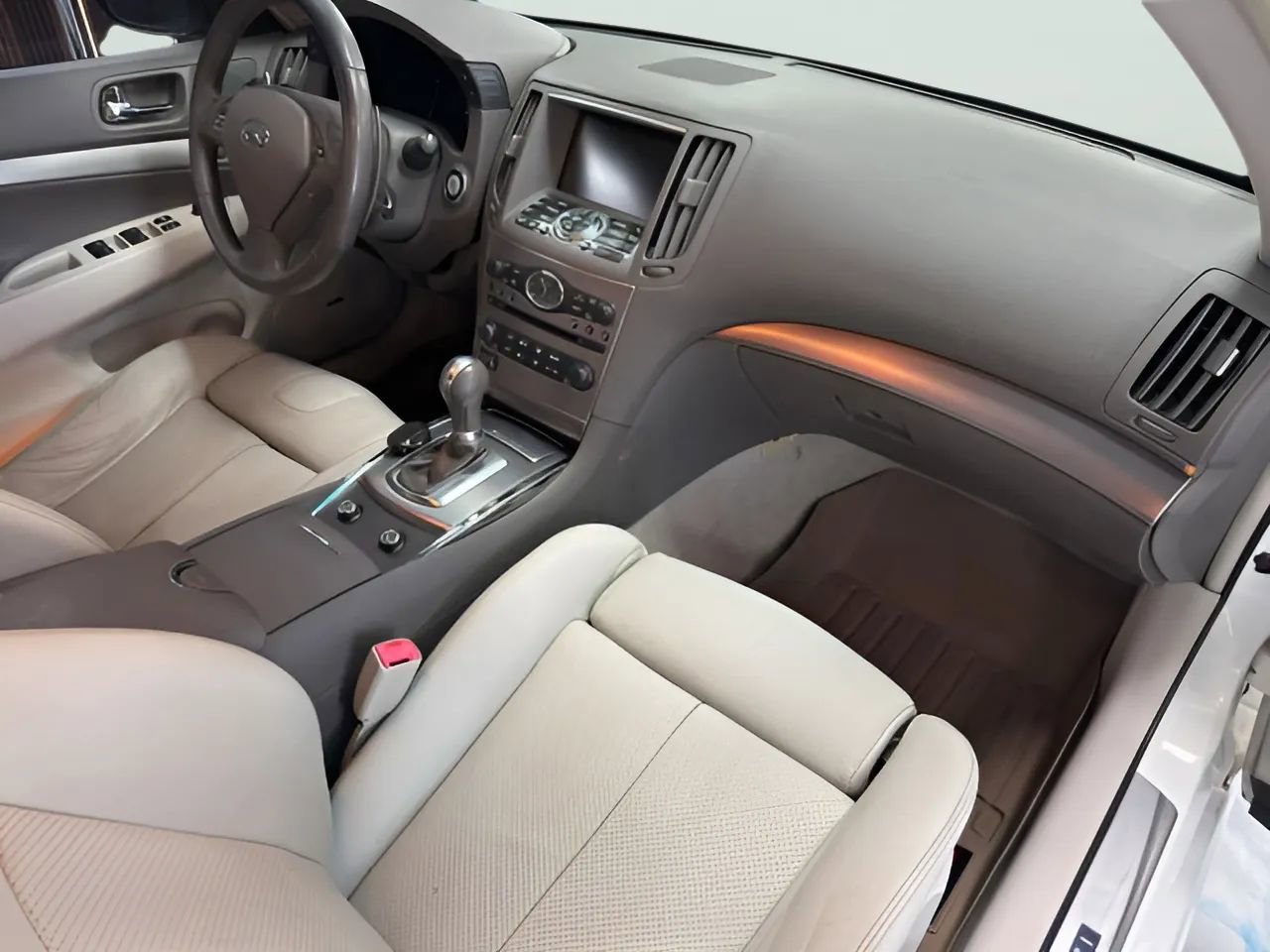 Used 2011 INFINITI G37 Journey w/ Sport Pkg - RWD image 18