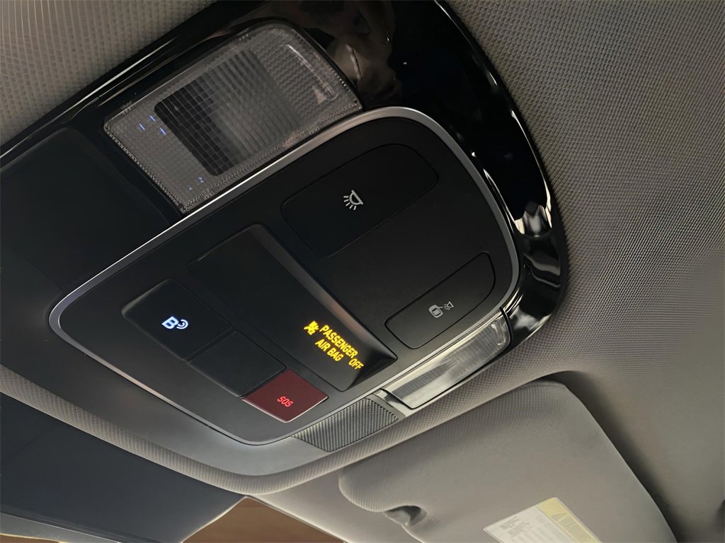 Used 2025 Hyundai Sonata SE image 18