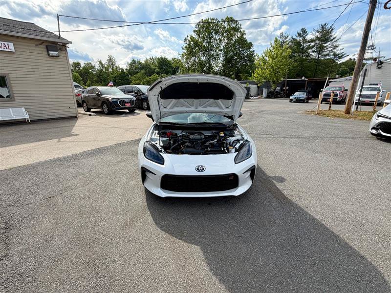 Used 2024 Toyota GR86 RWD image 23
