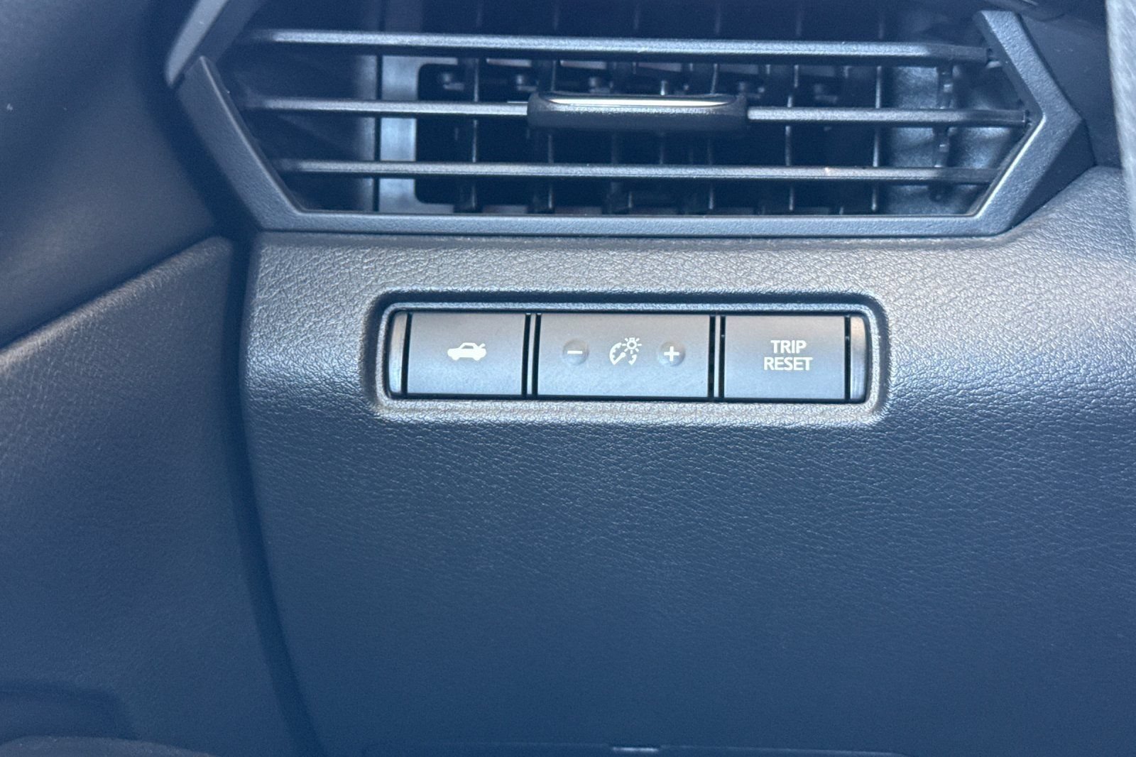 Used 2022 Nissan Altima 2.5 SV FWD image 37