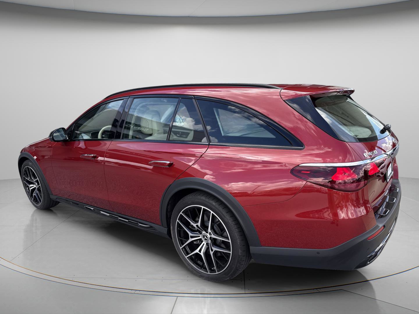 Certified 2024 Mercedes-Benz E 450 4MATIC All-Terrain Wagon image 10