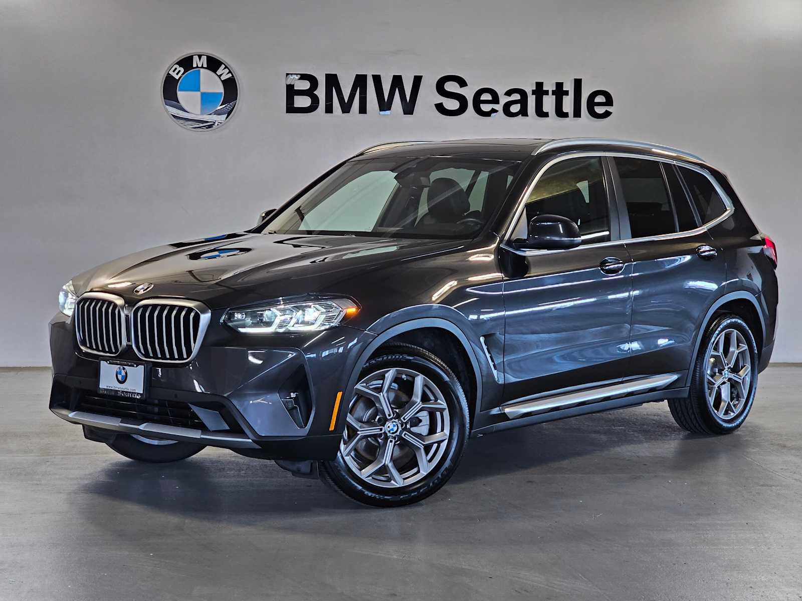 Used 2022 BMW X3 xDrive30i AWD/4WD video 1