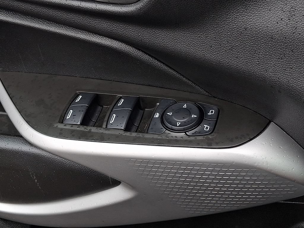 Certified 2024 Chevrolet Trax RS FWD image 26