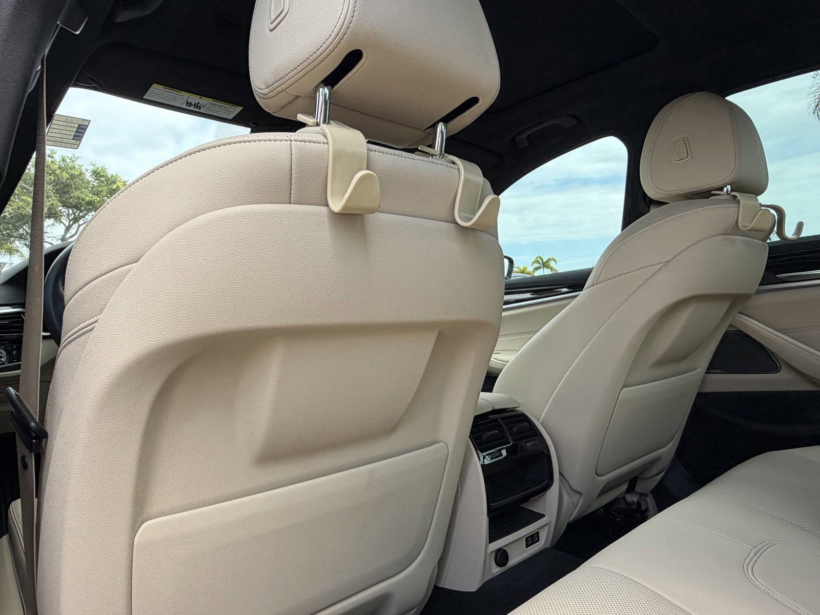 Certified 2023 BMW 530e w/ Premium Package RWD image 18