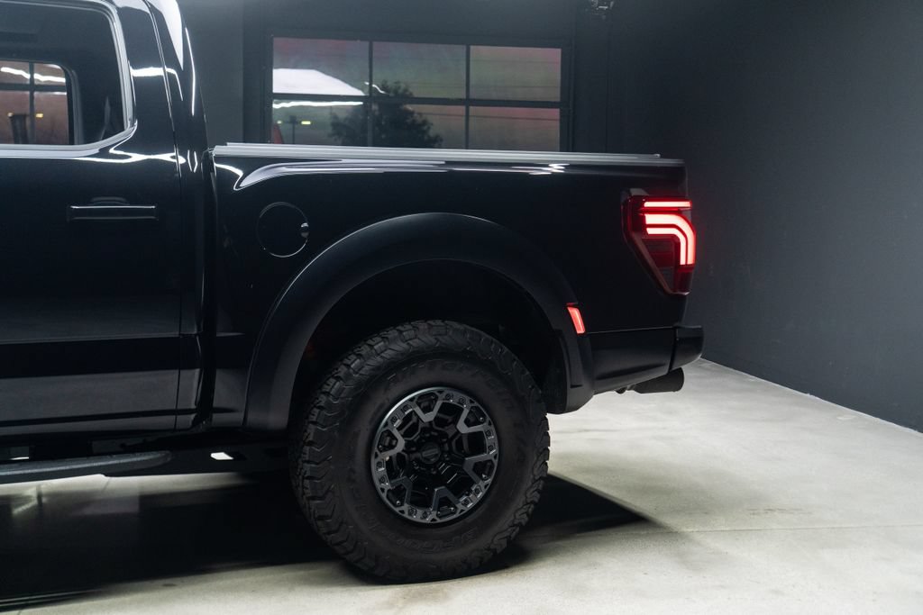 Used 2025 Ford F150 Raptor AWD/4WD image 26