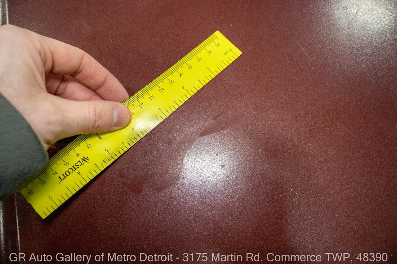 Used 1990 Cadillac Brougham image 32