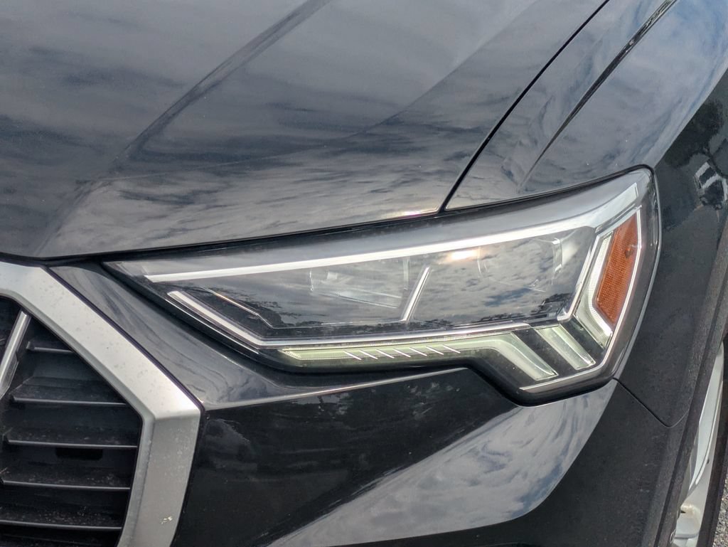 Used 2023 Audi Q3 2.0T Premium Plus w/ Premium Plus Package AWD/4WD image 9