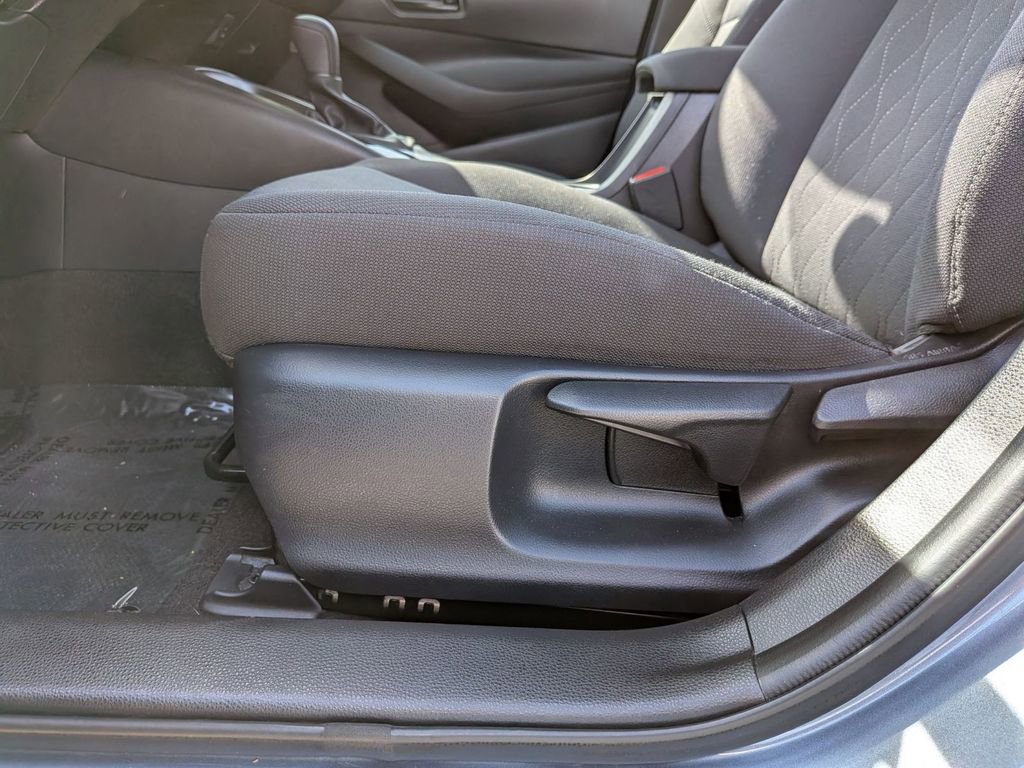Used 2024 Toyota Corolla LE image 17