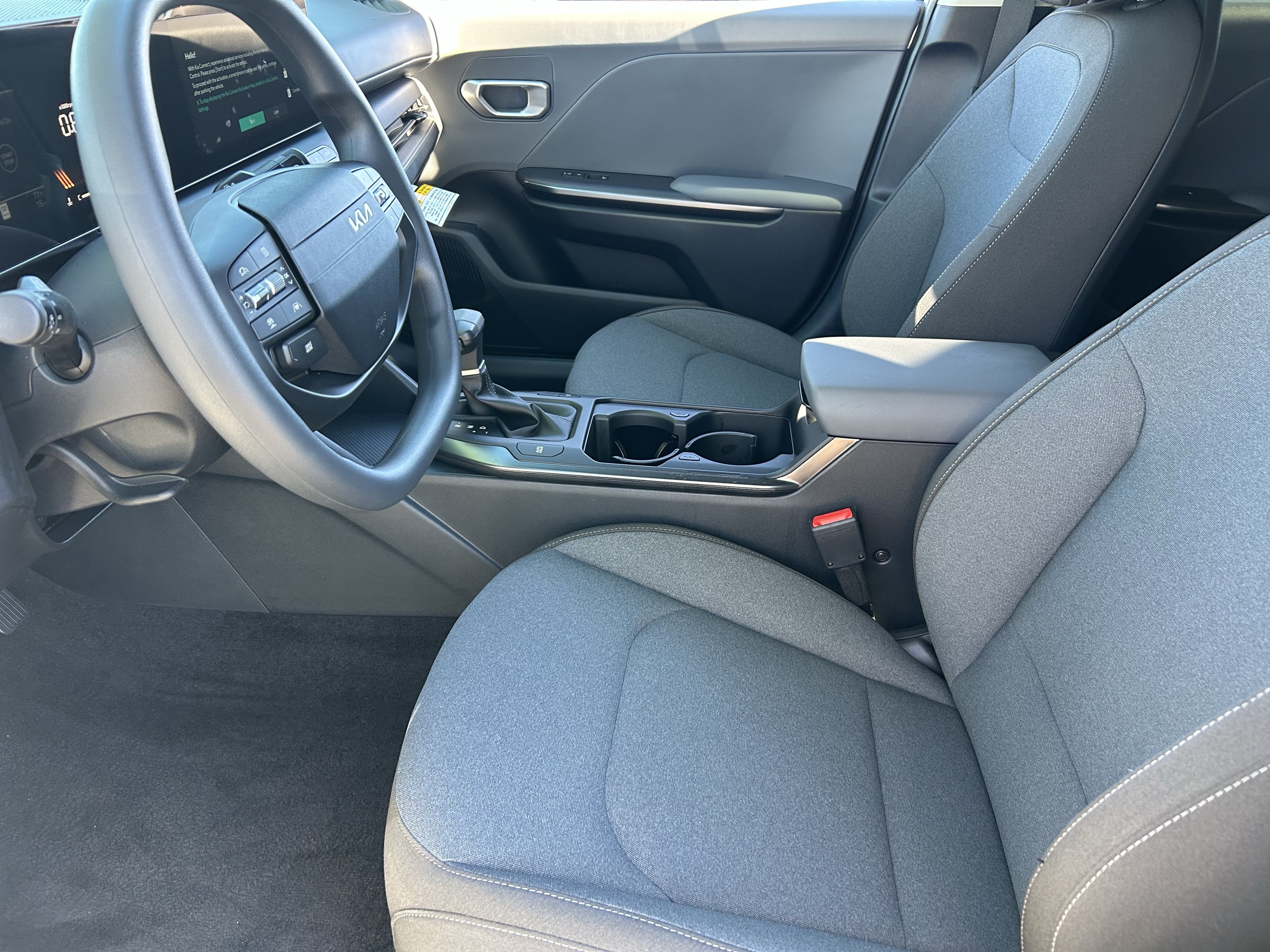 New 2026 Kia K4 FWD image 23