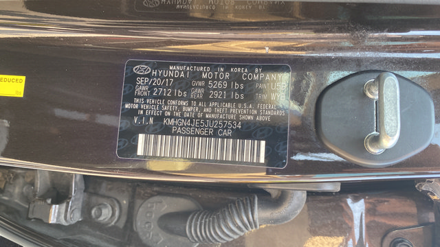 Used 2018 Genesis G80 3.8 RWD image 34