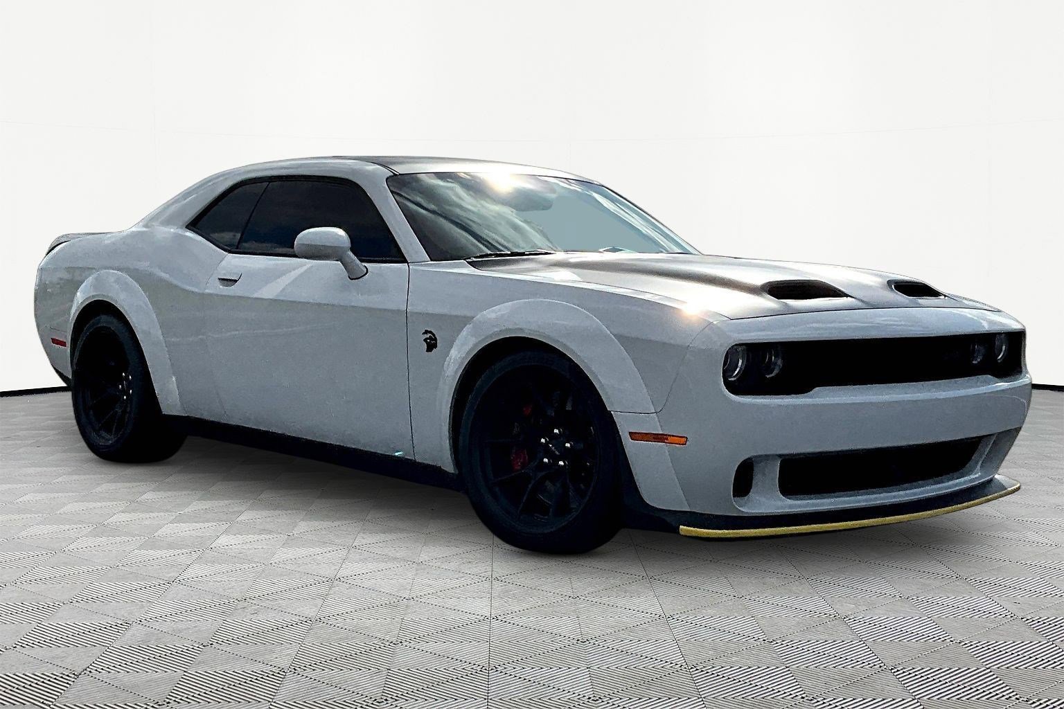 Used 2023 Dodge Challenger SRT Hellcat image 3