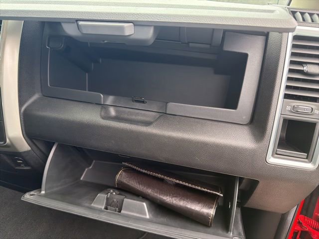 Used 2017 RAM 1500 Classic SLT image 32