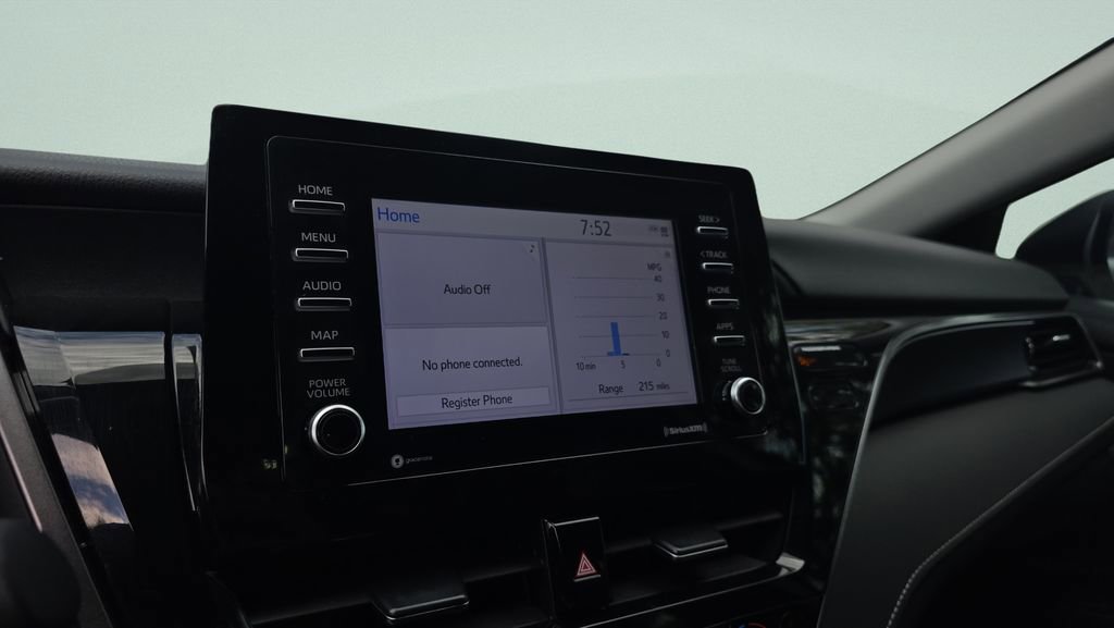 Used 2024 Toyota Camry SE FWD image 14
