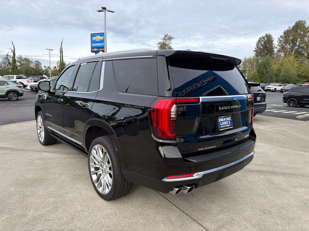 Used 2025 GMC Yukon Denali w/ Denali Reserve Package AWD/4WD image 3