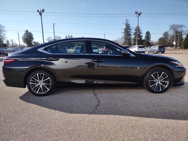 Used 2024 Lexus ES 350 w/ Premium Package image 6