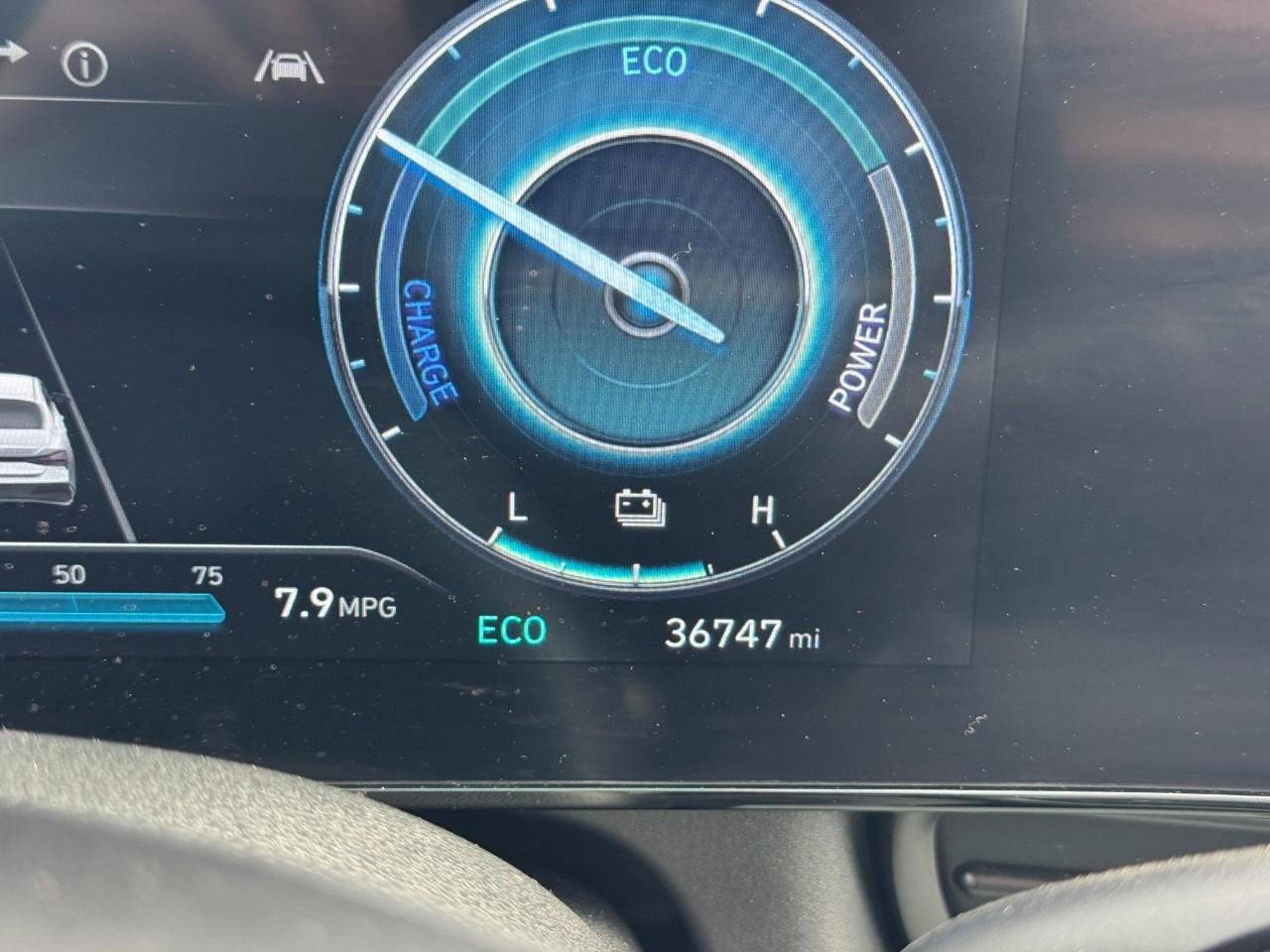 Used 2025 Hyundai Elantra Limited image 22