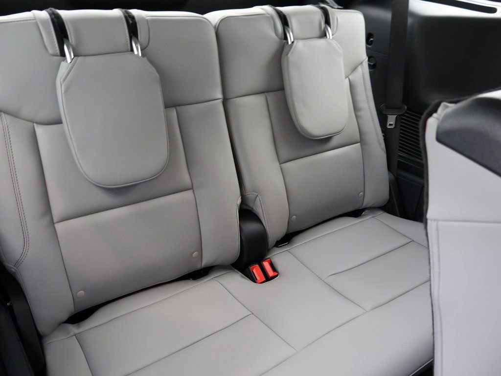 New 2026 Ford Explorer Active w/ Active Comfort Package image 13