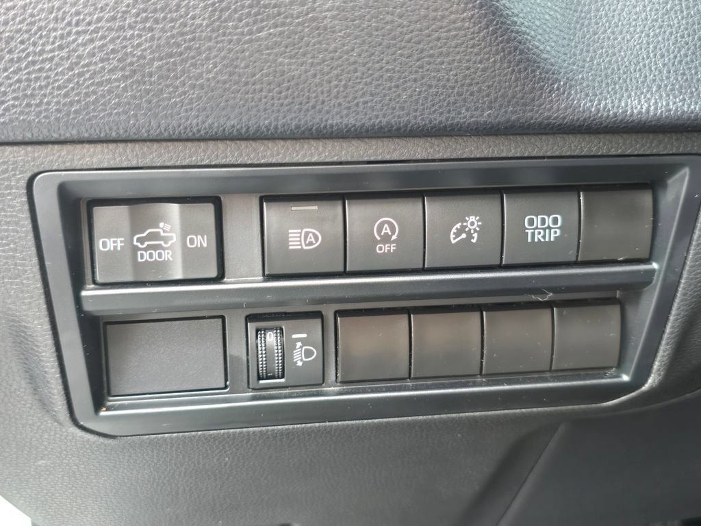 Used 2023 Toyota Tundra SR AWD/4WD image 18