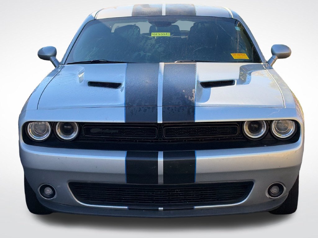 Used 2020 Dodge Challenger SXT w/ Blacktop Package RWD image 3