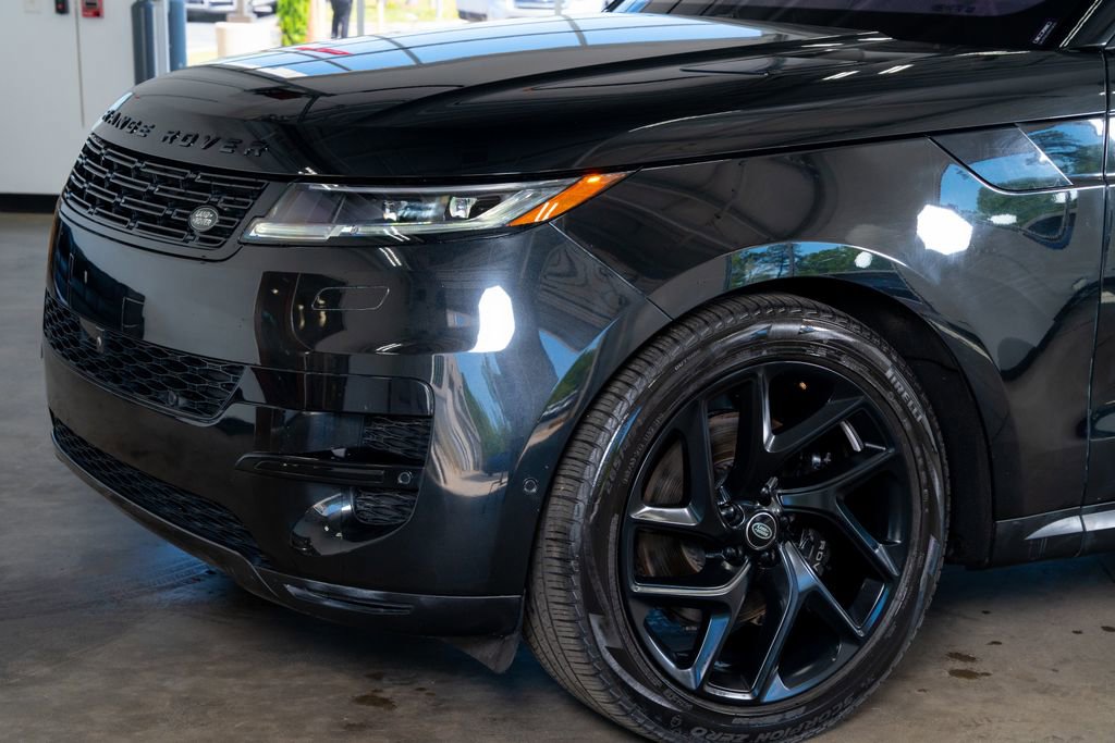 Used 2023 Land Rover Range Rover Sport SE image 12