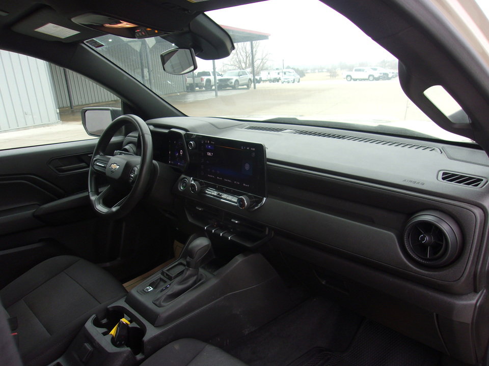 Used 2023 Chevrolet Colorado W/T image 11
