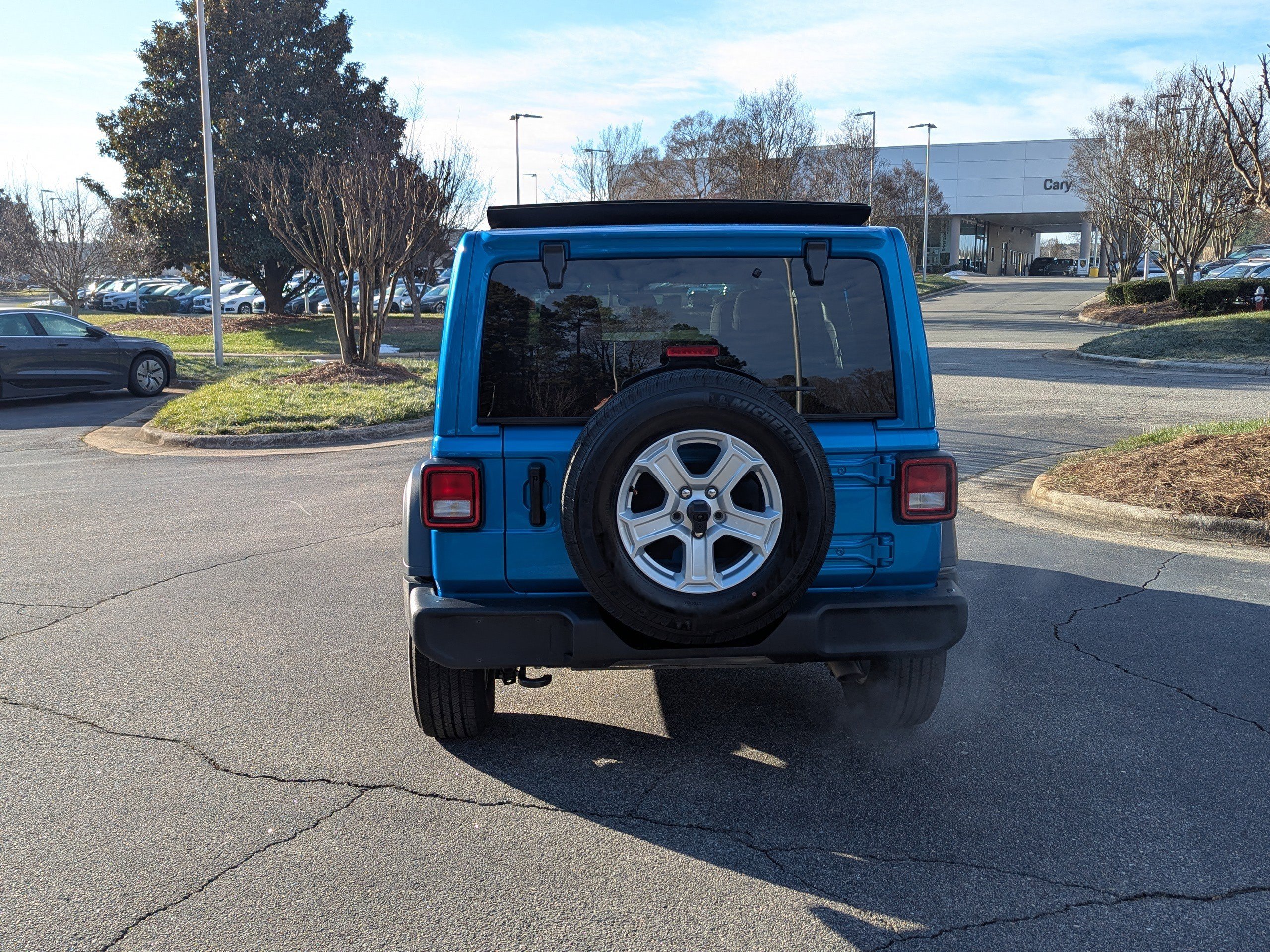 Certified 2022 Jeep Wrangler Sport S w/ Sun And Sound Package image 6