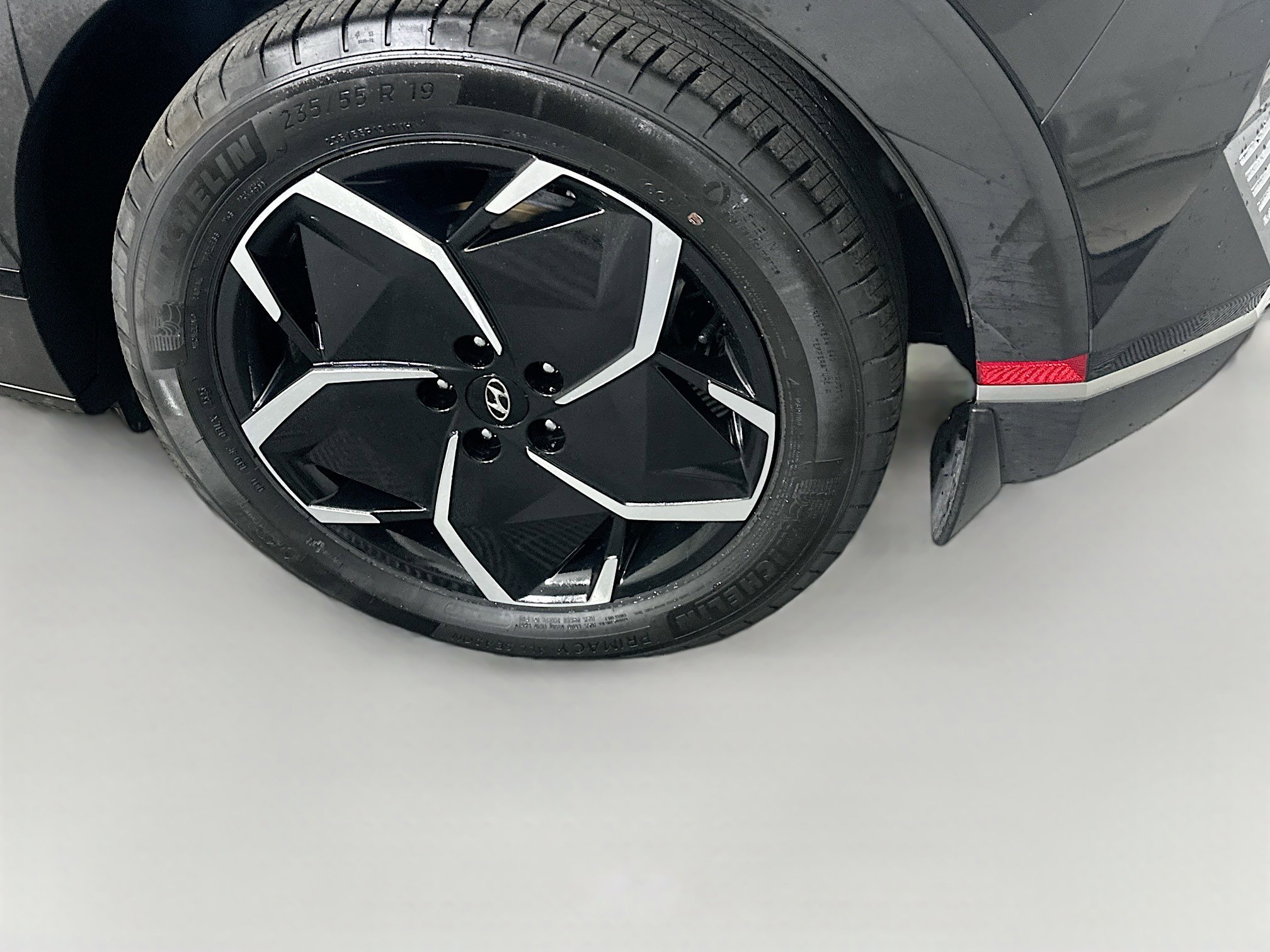 Used 2024 Hyundai Ioniq 5 SEL image 11