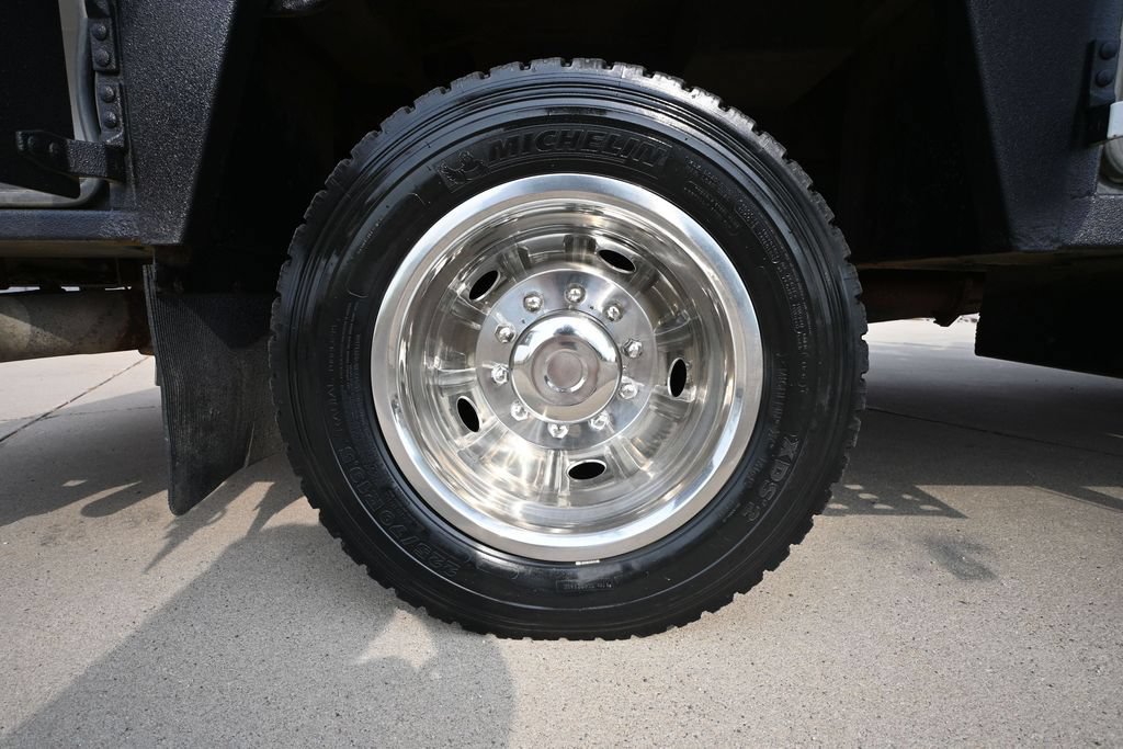 Used 2019 Ford F550 4x4 Regular Cab Super Duty image 25