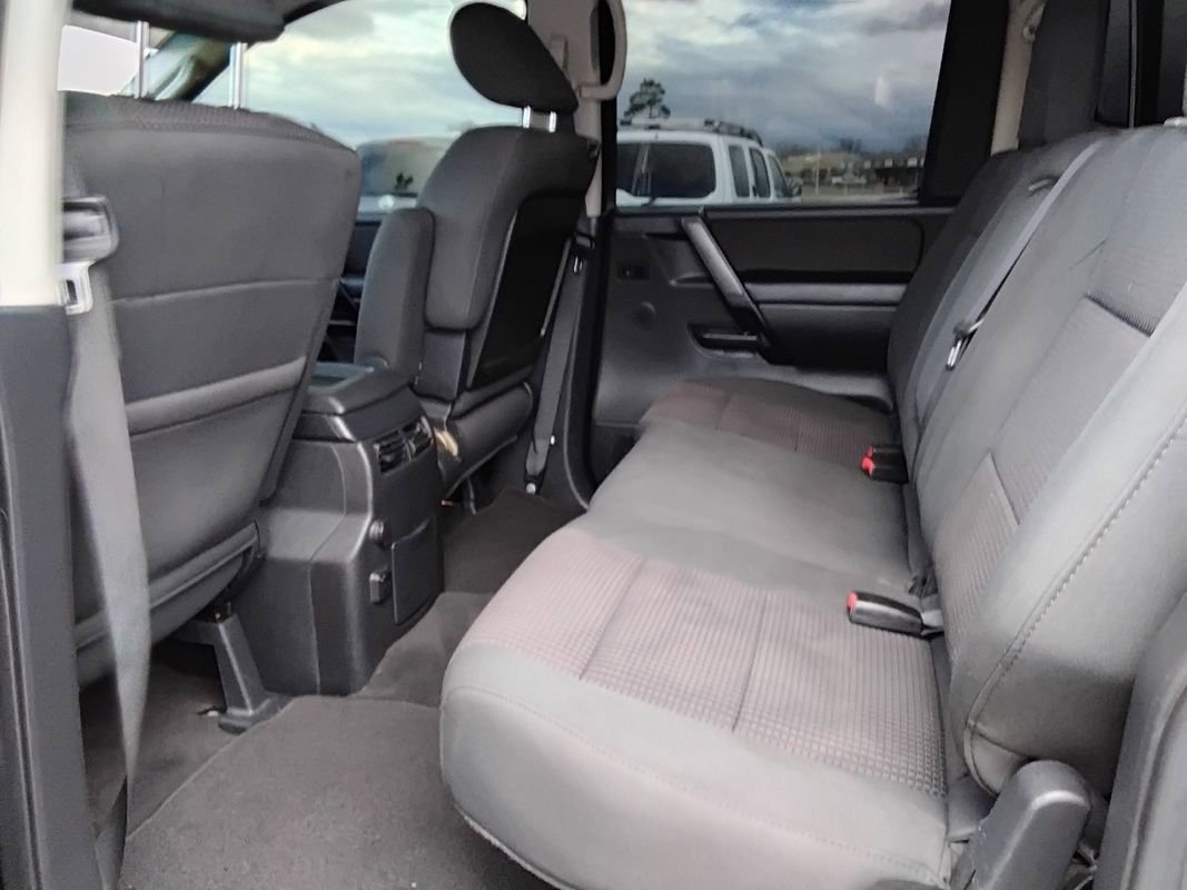 Used 2014 Nissan Titan SV w/ SV Value Truck Package image 19