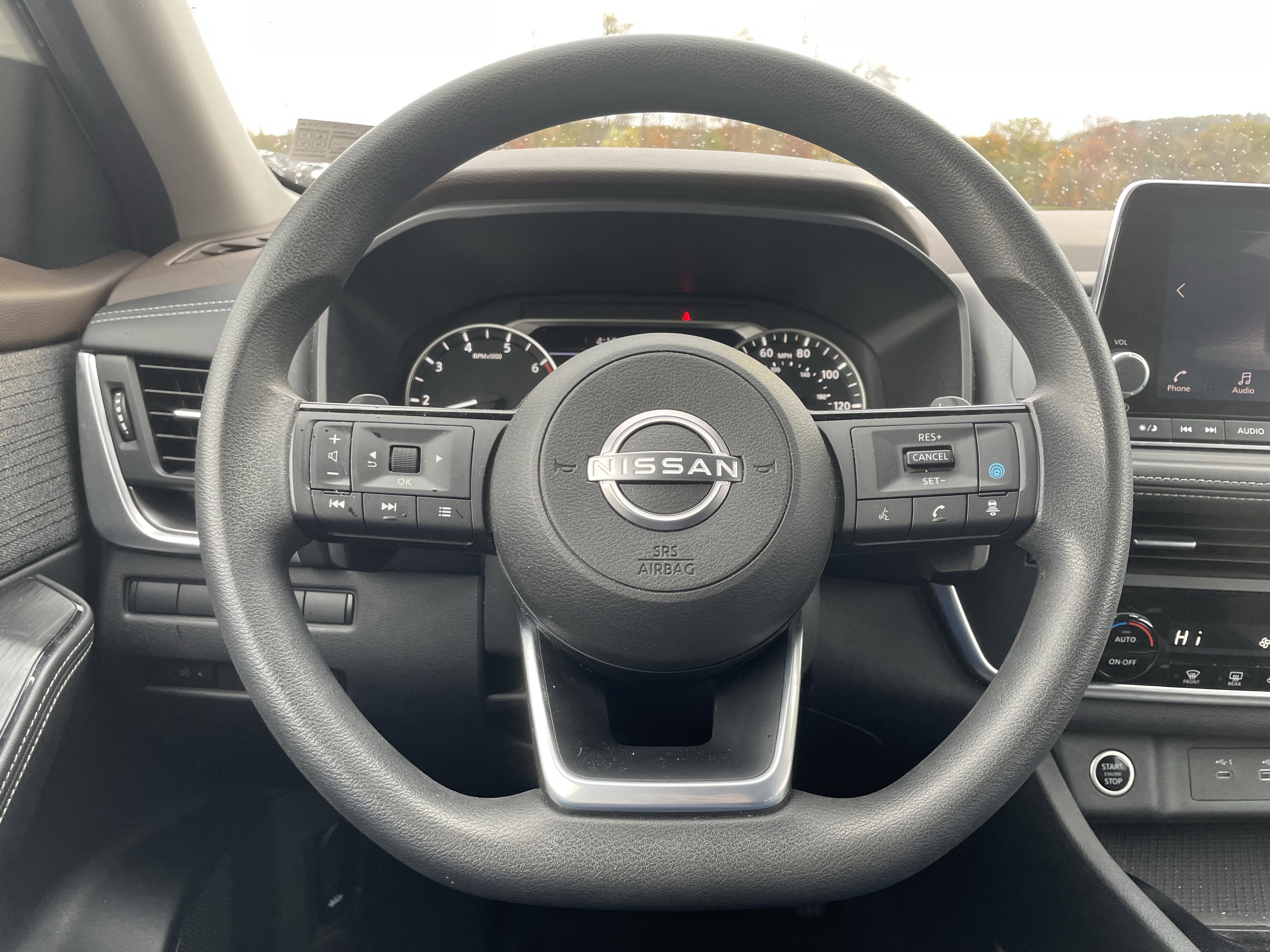 Used 2023 Nissan Rogue SV image 17