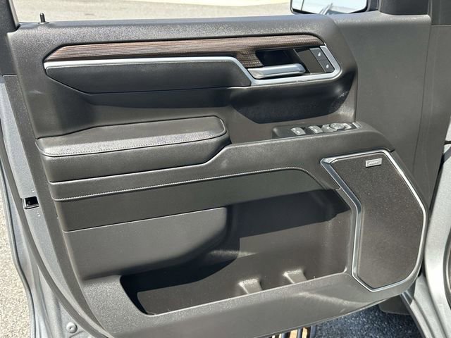 Used 2024 Chevrolet Silverado 1500 RST AWD/4WD image 16