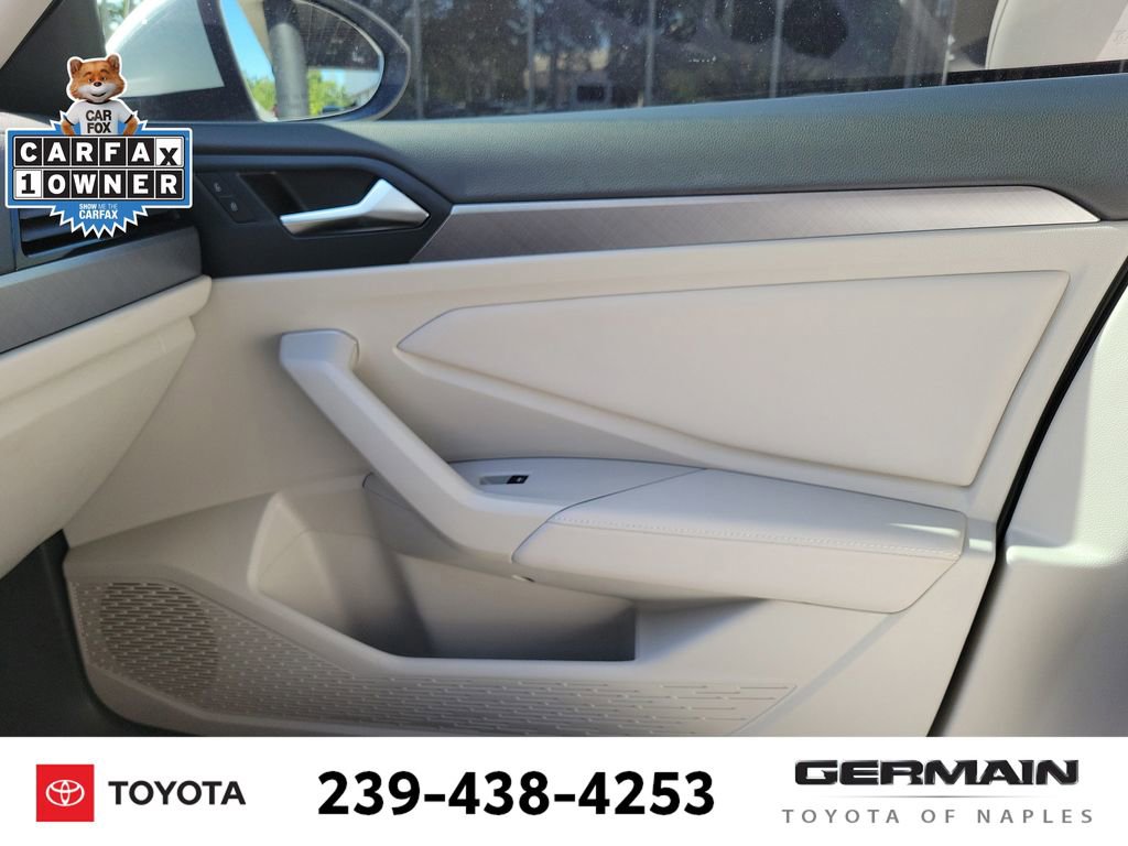 Used 2024 Volkswagen Jetta SE FWD image 27