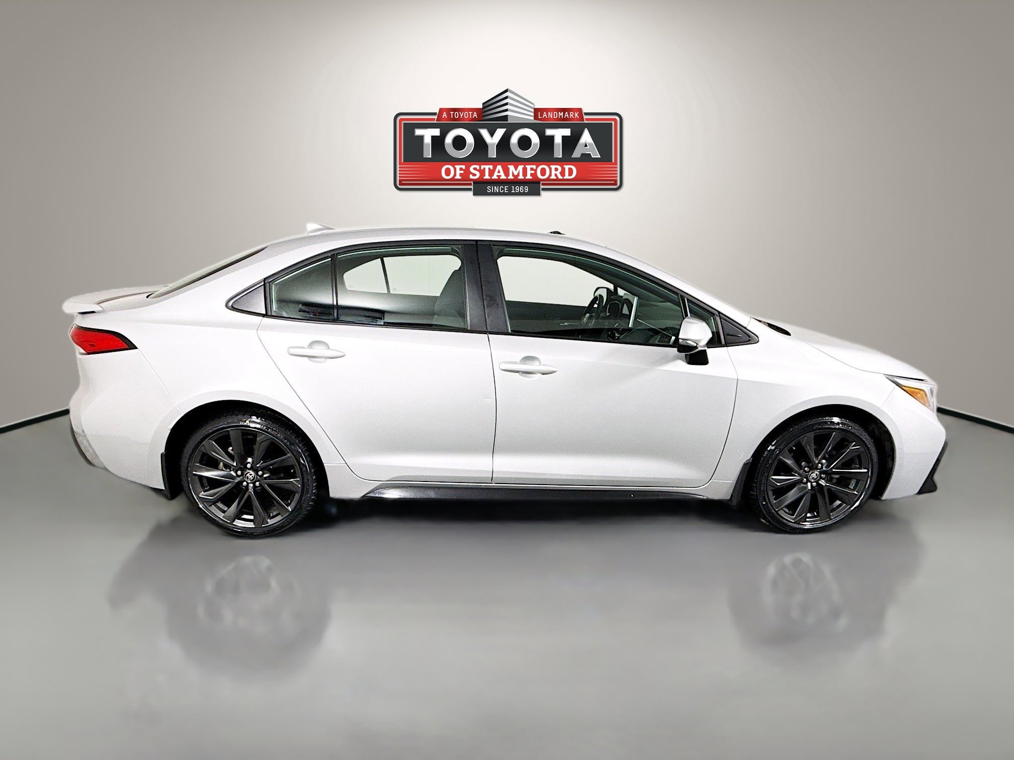 Certified 2025 Toyota Corolla SE w/ SE Premium Package image 8