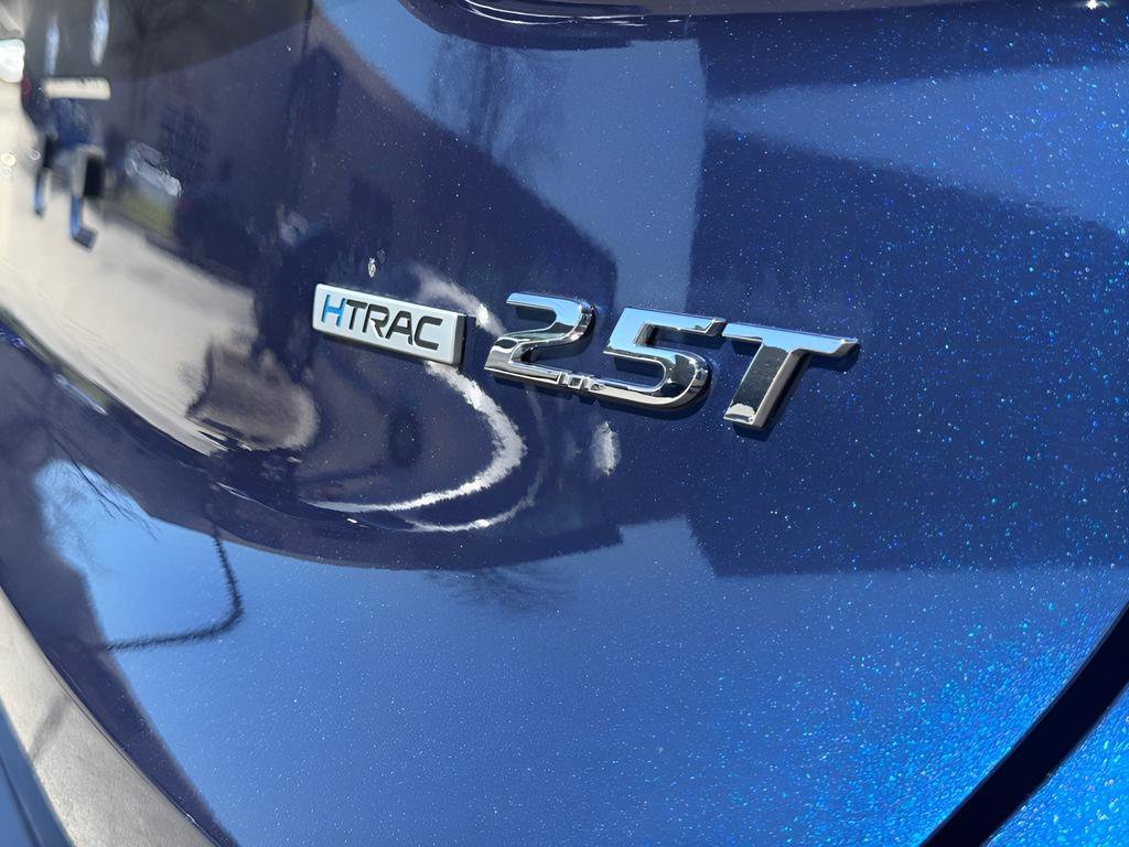 Certified 2023 Hyundai Santa Fe Calligraphy w/ Cargo Package image 12