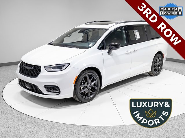 Used 2025 Chrysler Pacifica Limited