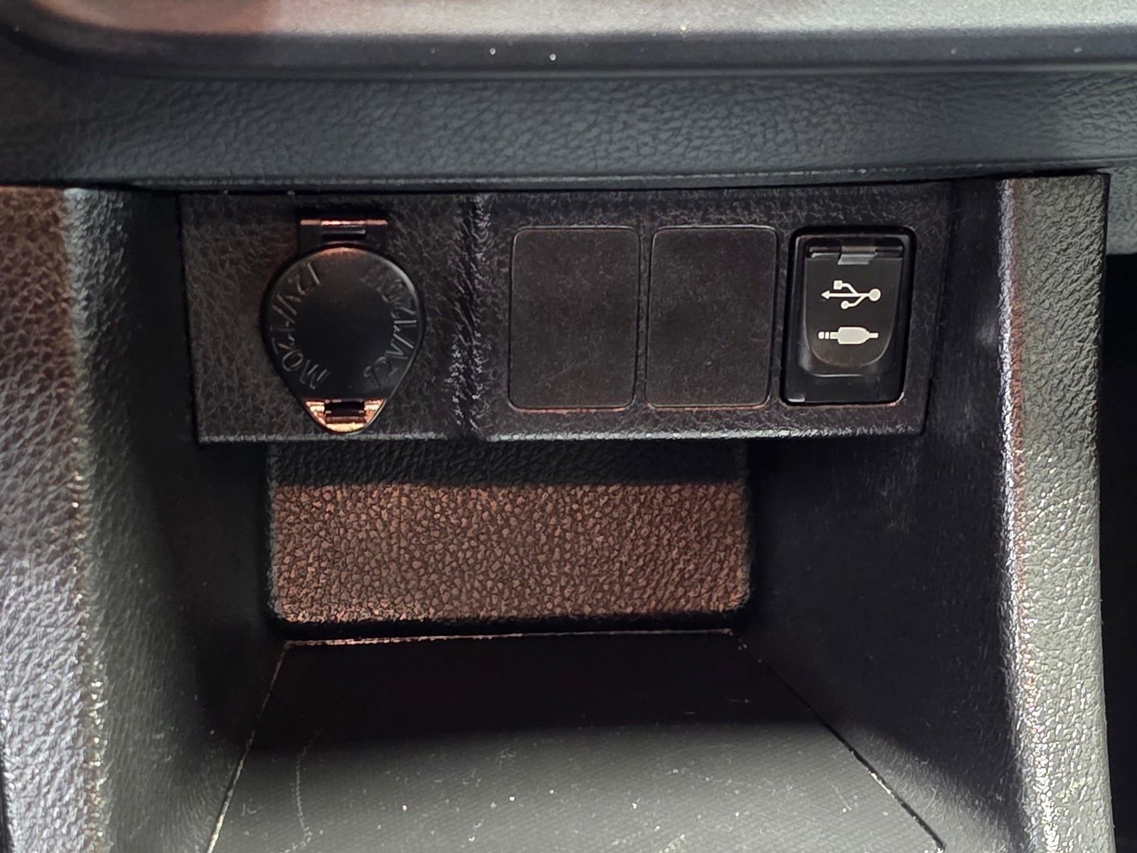 Used 2015 Toyota Corolla S image 28