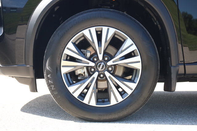 Certified 2023 Nissan Rogue SV AWD/4WD image 9