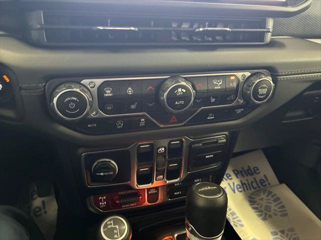 Certified 2025 Jeep Gladiator Mojave w/ Convenience Group AWD/4WD image 48