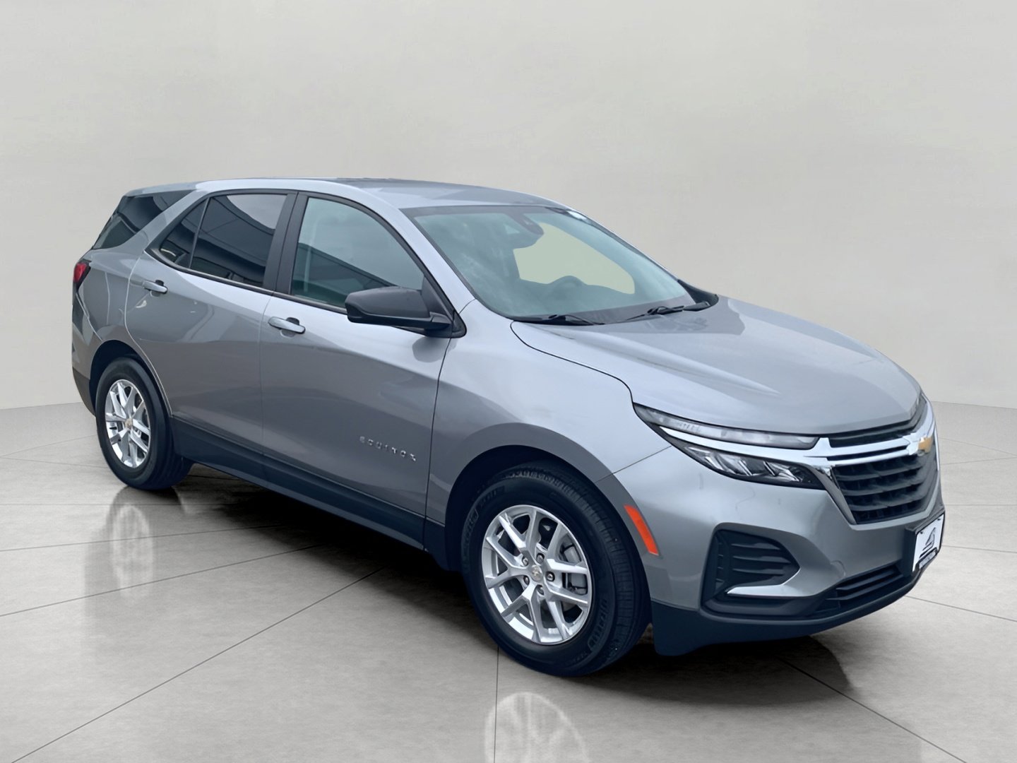 Certified 2023 Chevrolet Equinox LS w/ LS Convenience Package FWD image 1