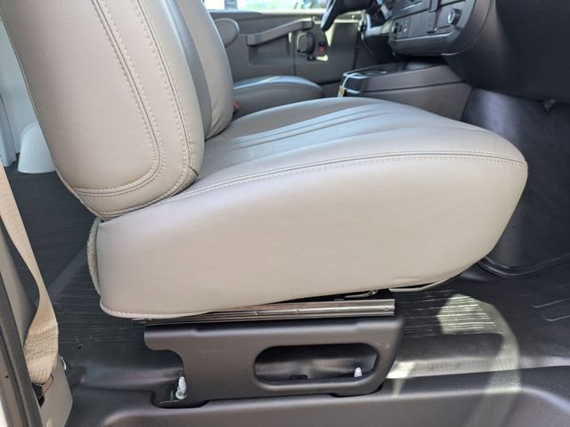 New 2026 Chevrolet Express 2500 w/ Driver Convenience Package image 24