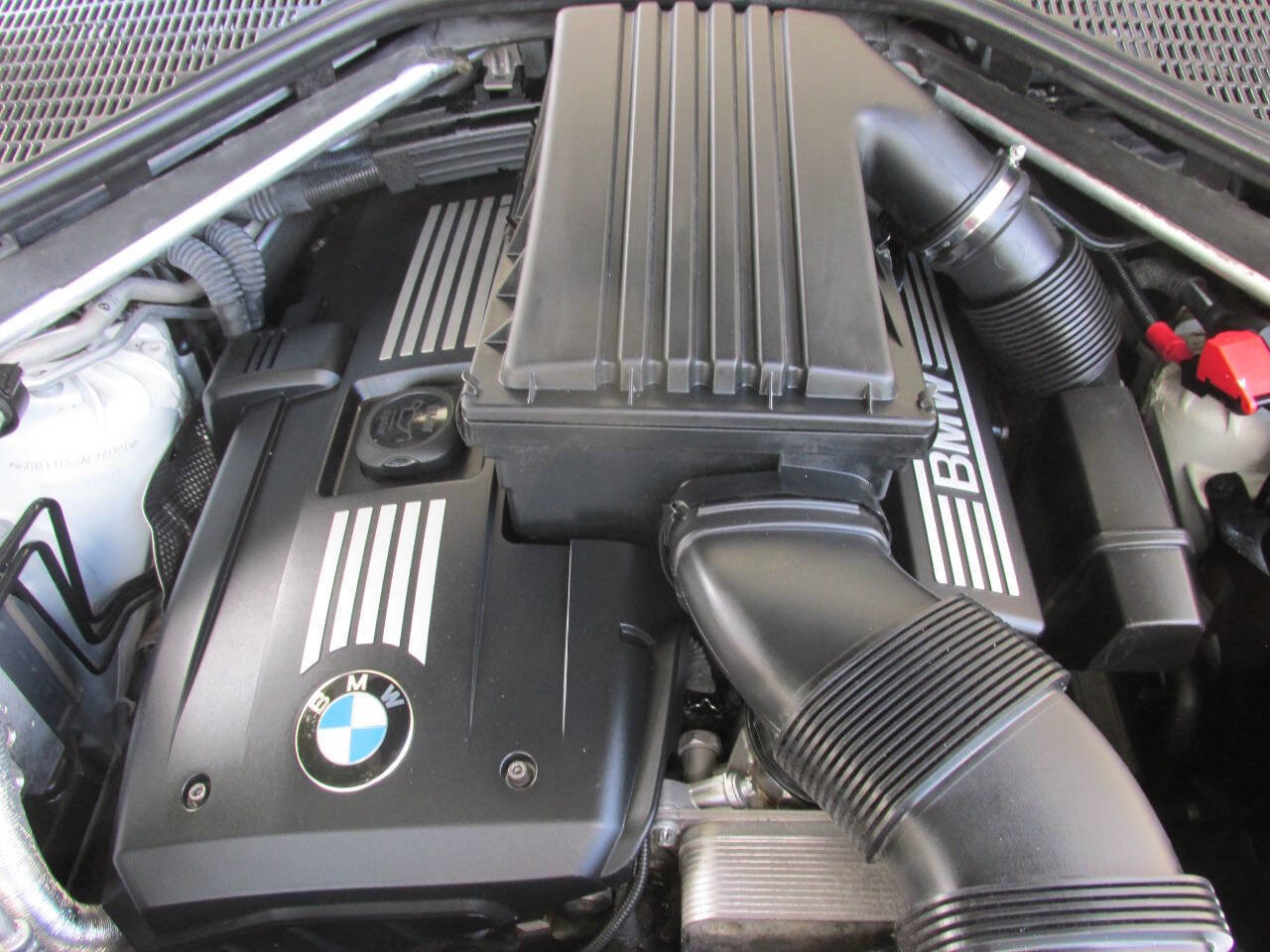 Used 2010 BMW X5 xDrive30i image 29